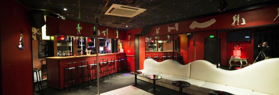 Le Clean Swingers Club, Riom, France